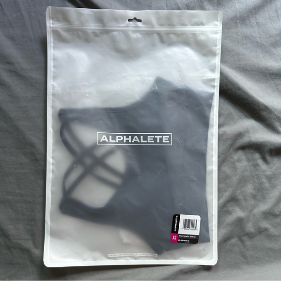 Alphalete Sports Bra - Picture 4 of 9